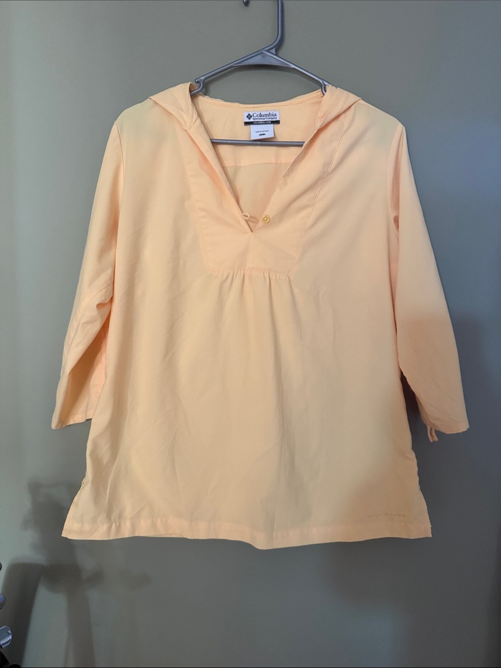 Columbia butter yellow Hooded Pullover Top